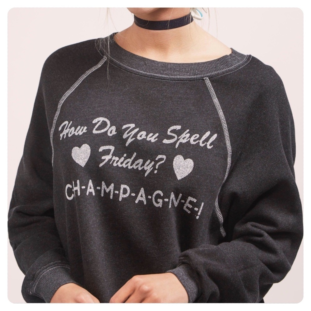 NWT! WIldfox FINALLY FRIDAY SWEATSHIRT